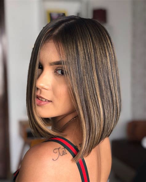 Long bob iluminado morena